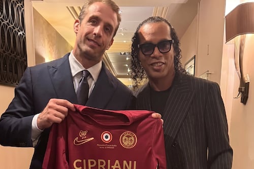 Ravenna FC de la Serie C anuncia el FICHAJE de RONALDINHO a sus 46 años, pero ¿realmente va a jugar?