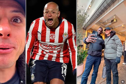 Chicharito reaparece tras su salida de Chivas; se pasea en Nueva York repartiendo fotos (VIDEO)
