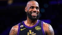 ¡Por 8 millones de dólares! LeBron James SORPRENDE a la NBA y firma con 76ers tras dejar a Los Lakers