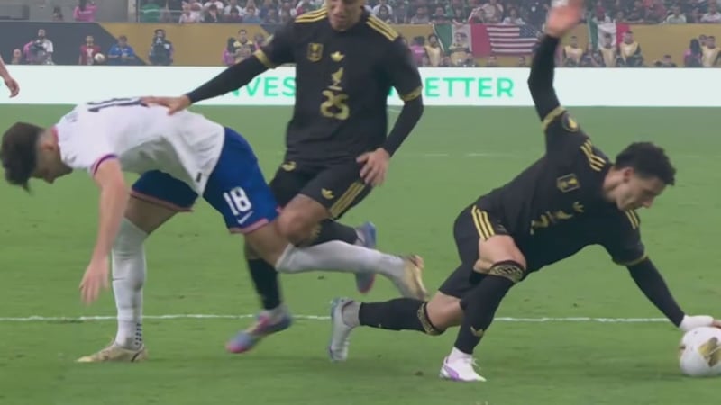 ¿Era penal la mano de Jorge Sánchez en Final de Copa Oro? Por esta razón no se marcó (VIDEO)