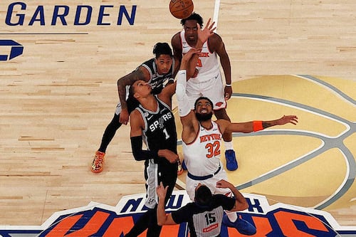 Knicks logran la mayor remontada en Finales de NBA; se levantaron de desventaja de 29 pts ante Spurs