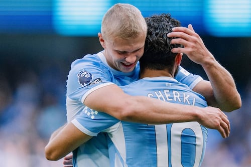 ¡Se rapó! Erling Haaland presume nuevo look en la victoria del Manchester City sobre Bournemouth