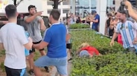 Aficionados de Argentina e Inglaterra se agarraron a GOLPES tras su Semifinal en el Mundial 2026