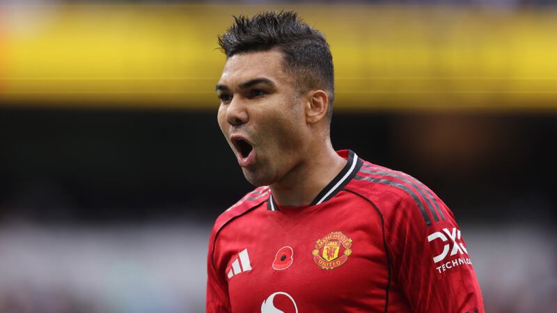 Manchester United extendería el contrato de Casemiro si acepta una baja en su salario