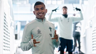 La plaza que deje Galhardo será ocupada por Orbelín Pineda (Cortesía: Celta de Vigo)