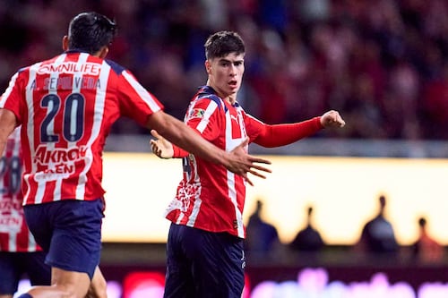Hormiga González responde si se va a Europa o sigue en Chivas: ‘Estaré muy contento porque es mi sueño’