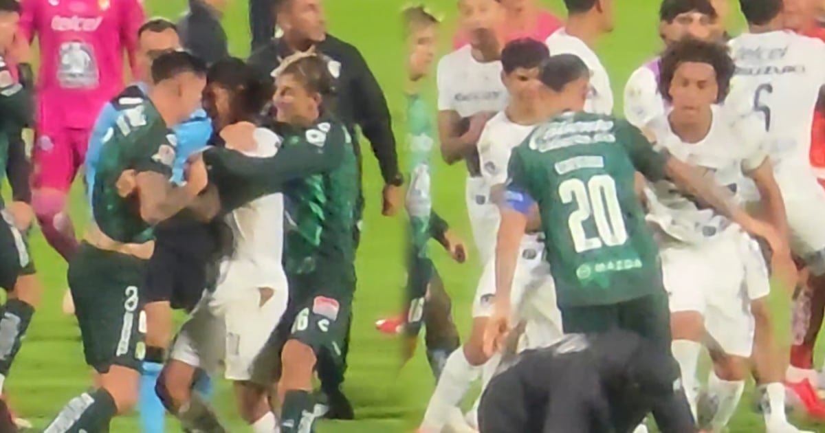 Escándalo en C.U.: Keylor Navas y Adalberto Carrasquilla protagonizan bronca tras el triunfo de Pumas ante León