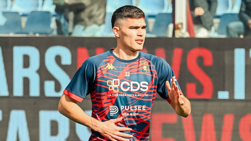 Johan Vásquez y el Genoa golean al Torino; toman un respiro en la lucha por no descender