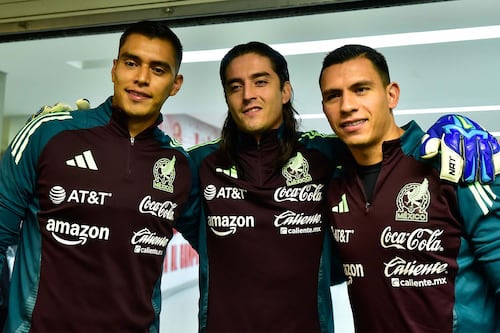 ‘Tala Rangel está cerrando bien, a Malagón le ha costado’; Óscar Pérez aviva el debate por la portería del Tri