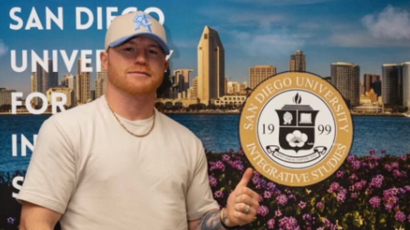 ‘Nunca es tarde’: Canelo Álvarez entró a la UNIVERSIDAD y presumió su primer día de clases (FOTOS)