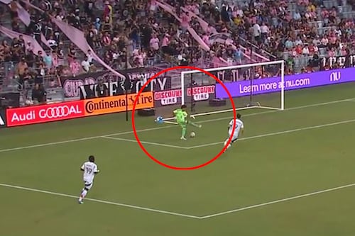 ¡Le tienen pavor a Lewandowski! Portero del Inter Miami hace el OSO del año en debut del polaco