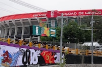 Aficionado alemán sufre infarto previo al México vs Sudáfrica en el Estadio Ciudad de México