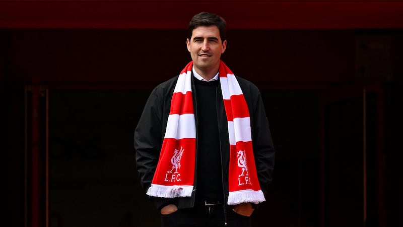 Liverpool anunció a Andoni Iraola como su nuevo DT; el español firmó contrato por dos años