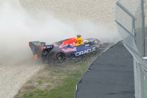 ¡Desastre para Checo y Verstappen en la qualy del GP de Australia! Russell se quedó la pole position