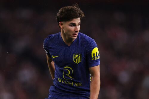 ¿Nueva opción? Equipo de la Premier League podría interponerse entre Julián Álvarez y Arsenal