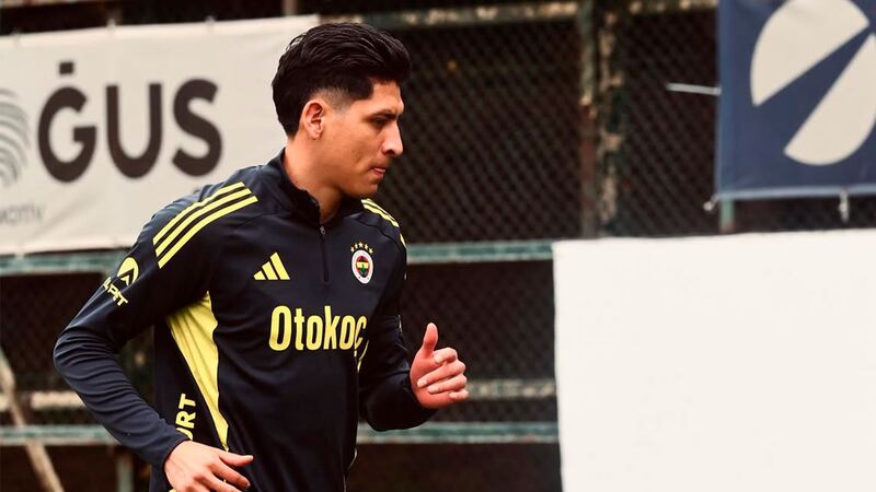 Edson Álvarez, más cerca de volver al Ajax; depende de cerrar millonario fichaje al PSG