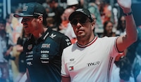 Checo Pérez logra en Barcelona SU MEJOR lugar de 2026 y Hamilton suma su PRIMER TRIUNFO con Ferrari