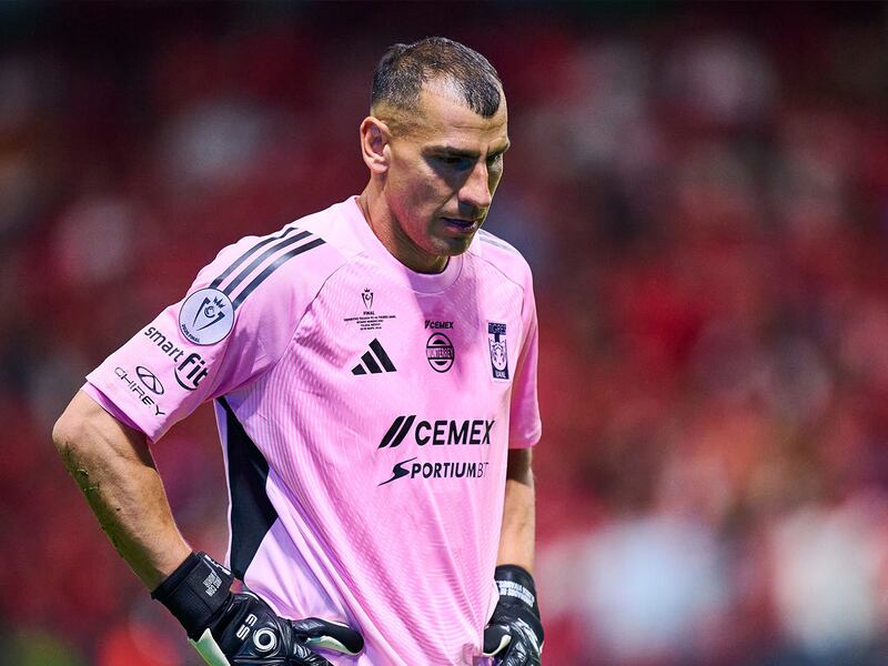 Nahuel Guzmán fue suspendido SIETE partidos tras bronca ante Toluca en Final de Concachampions
