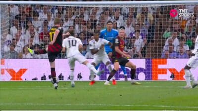 Kevin De Bruyne empató el partido con un golazo desde fuera del área.