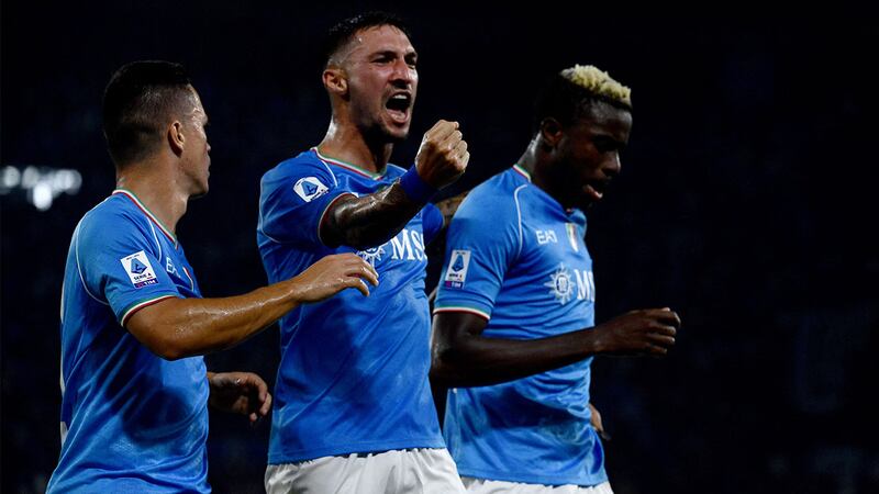 ¡Sigue borrado el Chucky Lozano! Napoli ganó y el mexicano tiene 0 minutos en 2 partidos (VIDEO)