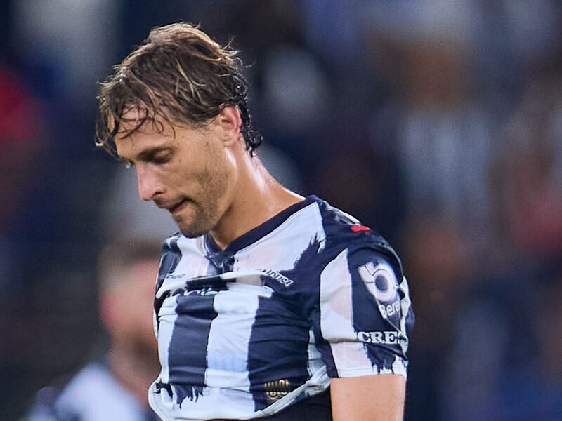 ‘Fue un referente’, en Rayados despiden a Sergio Canales y asumen fracaso