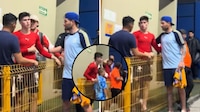 ¡Gran momento! Gignac buscó a Hormiga González para pedirle que se tomara una foto con su hijo (VIDEO)