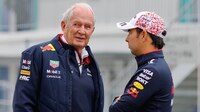 Helmut Marko vuelve a tirarle a Checo Pérez: “Quizá nos equivocamos de piloto”