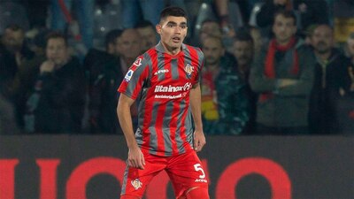 Johan Vásquez fue titular y disputó los 90 minutos en la derrota de su equipo.