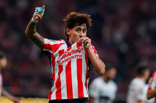Clubes de Europa siguen de cerca a Santiago Sandoval, joya de 19 años de Chivas