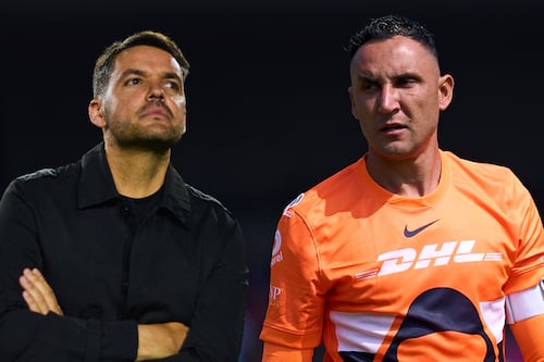 ‘No puede DESPRESTIGIAR a los equipos’: Keylor Navas le responde a Larcamón tras tirarle DARDO a Pumas