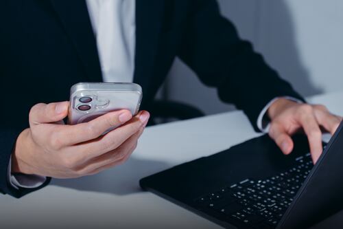 ¿Cómo vincular tu CURP Biométrica a tu número de celular si no has podido completarla?