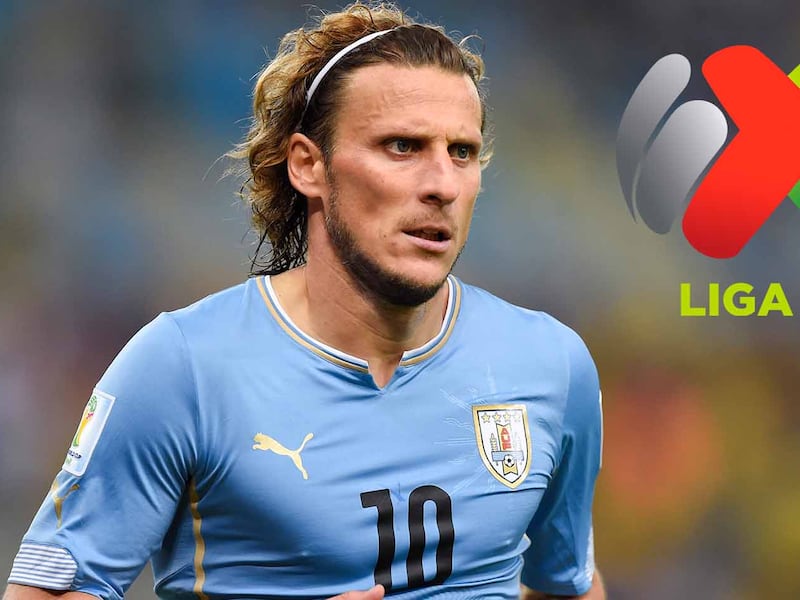 Diego Forlán tuvo debilidad por jugar con el América; otros tres equipos de la Liga MX también lo buscaron