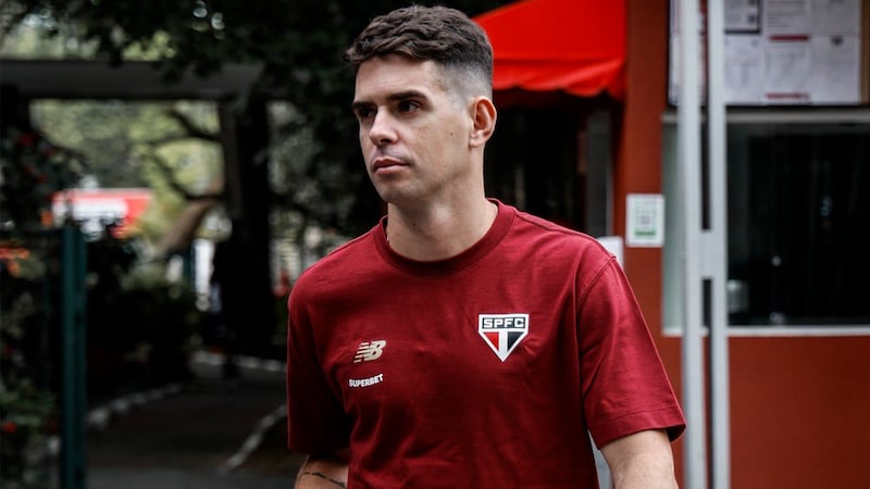 Brasileño Oscar puso fin a su carrera profesional tras presentar problemas cardíacos con Sao Paulo