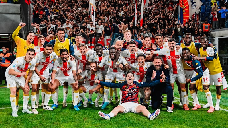 El Genoa y Johan Vásquez dan golpe vital para la salvación; igualaron con la Atalanta