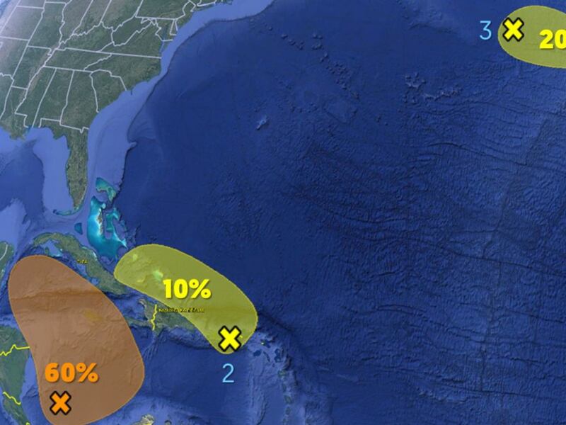 Tres Zonas de Baja Presión se forman en el Atlántico, una al 60% sería Ciclón Patty