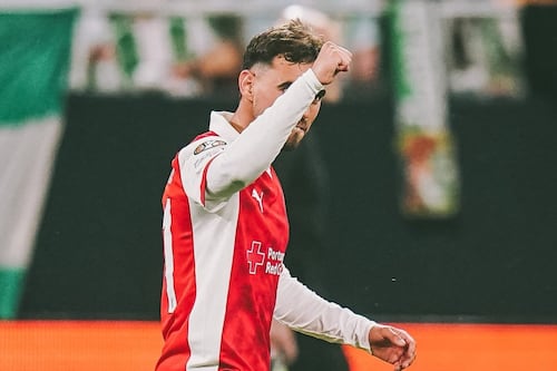 Fidalgo es ELIMINADO de Europa League: Betis hace el RIDÍCULO al pasar de un 2-0 a PERDER 2-4 (VIDEO)