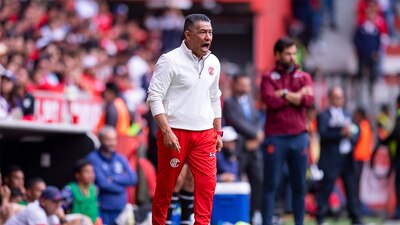 El DT de Toluca explotó por la pasividad que mostró su equipo al final del partido.