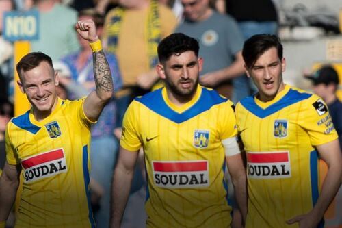 ¡Ni las manos metió! Doblegan al Anderlecht con Chino Huerta en 20 minutos (VIDEO)