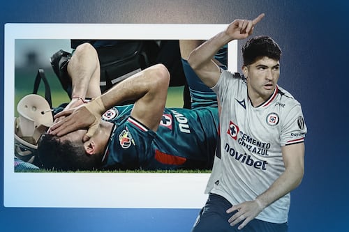 Nicolás Ibáñez sufre rotura muscular y se podría perder la Liguilla con Cruz Azul