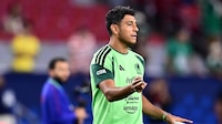 ¡Otra baja para México! Luis Romo queda fuera del partido contra Chile por lesión