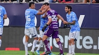¡Bendita Liga MX! Carlos Moreno, portero del Pachuca, anota gol de último minuto ante San Luis