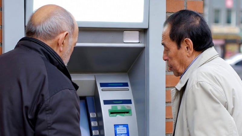 Pensión IMSS 2026: ¿Qué jubilados recibirán aumento del 35% en su pago de Abril y por qué?