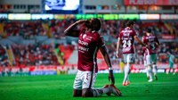¡Se le adelantó la Navidad a León! Diber Cambindo deja Necaxa y firmará por tres años con La Fiera