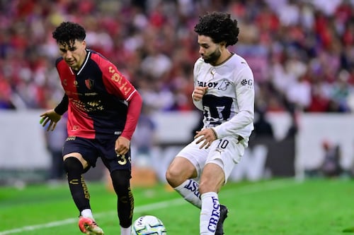 ¡Golazos, polémica y hasta una roja! Chino Huerta volvió a jugar con Pumas en empate 1-1 con Atlas
