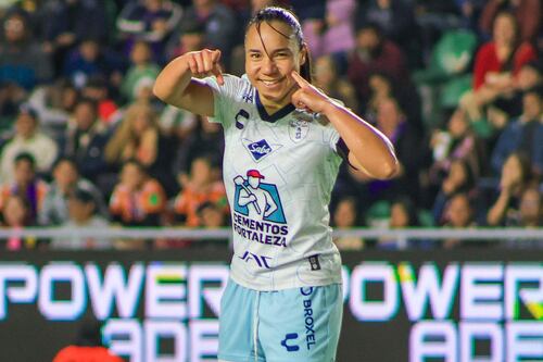 ¡Cantan las ‘Verónicas’! Pachuca lidera Liga MX Femenil y Charlyn Corral, el goleo, tras doblegar a Mazatlán (VIDEO)