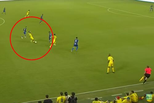 Espectacular asistencia de Ronaldinho a Vinicius Jr con Rafa Márquez presente (VIDEO)