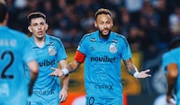 ¡El SHOW del 10! Neymar pone asistencia, SE ENCARA con fan y SE BURLA de dirigentes del Remo: VIDEO