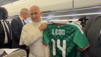 Papa León XIV recibe camiseta del Tri y envía mensaje previo al Mundial: ‘El deporte puede unir a todos’