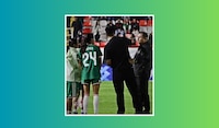 ¡SELFIE Y detallazo del Tri Femenil! Fan invadió la cancha por UNA FOTO con Liz Ovalle y Alice Soto