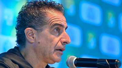 Renato Paiva aseguró que Colombatto pidió salir del León.